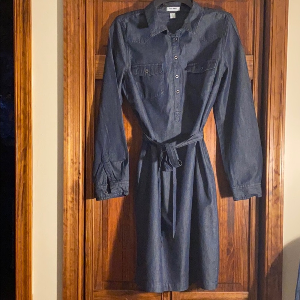 Dress - Picture 3 of 3